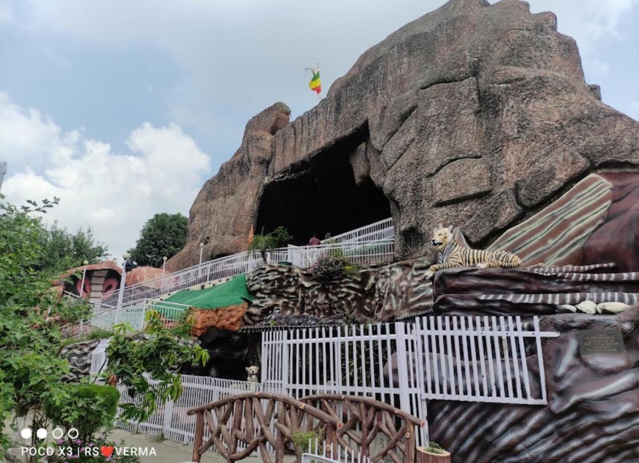Raja Guest House -- Jalandhar Railway Station -- For Family, Couples, Travellers Экстерьер фото
